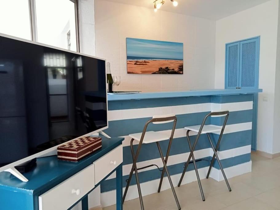 Apartment With Large Terrace, 10 Meters From Playa De Las Burras San Bartolomé Buitenkant foto